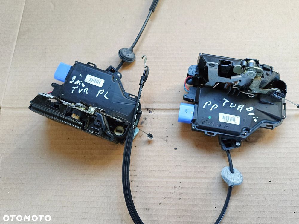 Touran I zamek drzwi przednie przód EU Volkswagen - 2