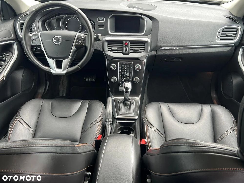 Volvo V40 Cross Country T5 AWD Drive-E Summum - 1
