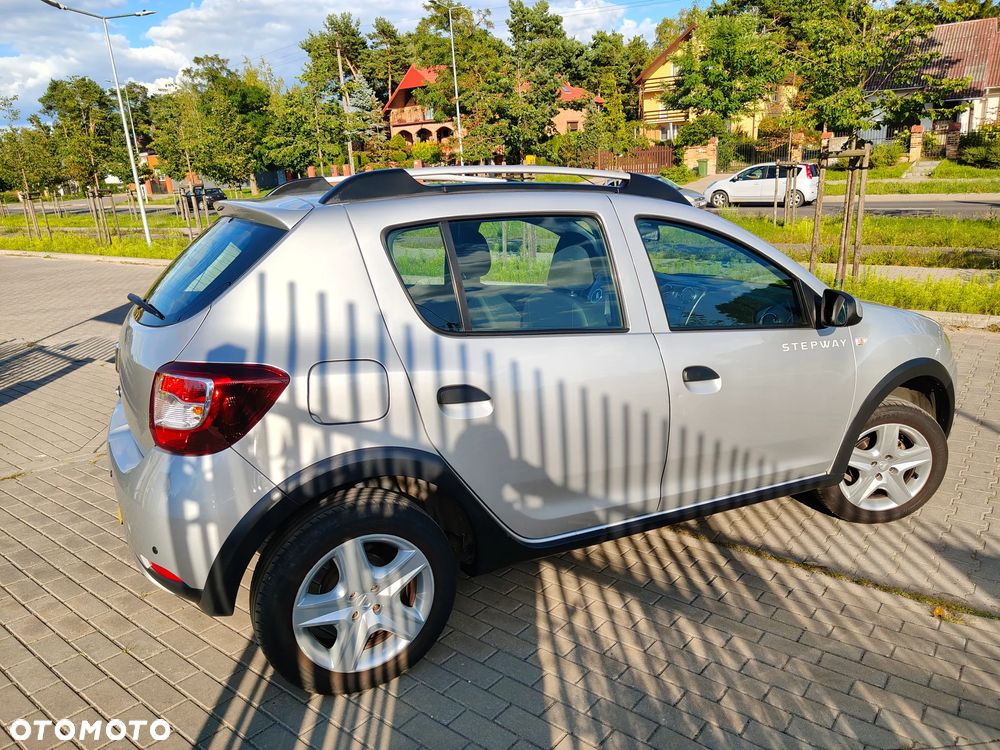 Dacia Sandero Stepway TCe 90 (S&S) Celebration - 12