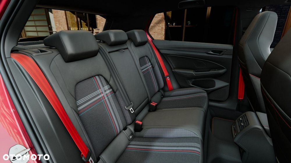 Volkswagen Golf - 12