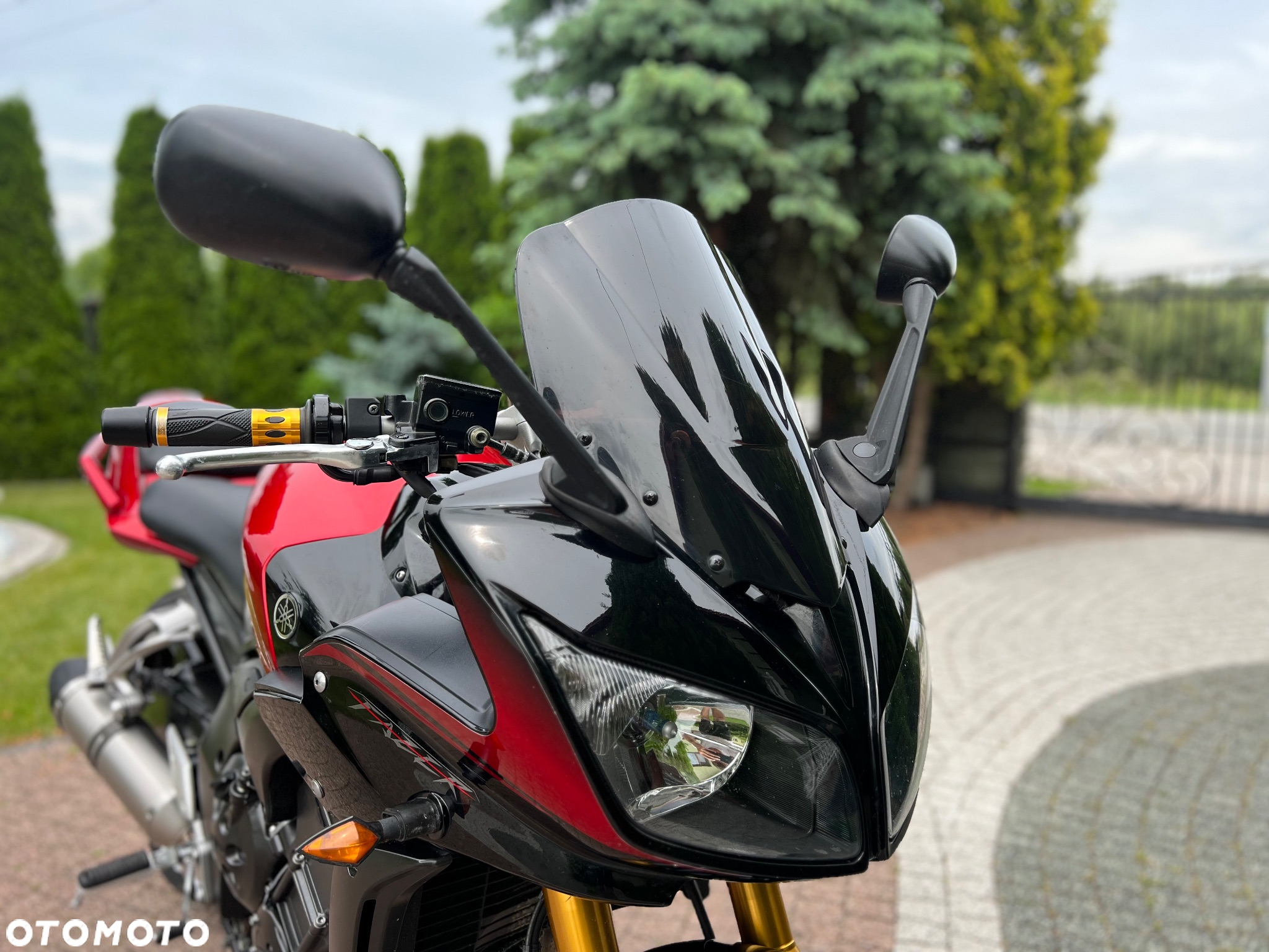 Yamaha FZ - 2