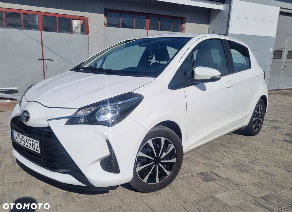 Toyota Yaris 1.5 Premium - 8