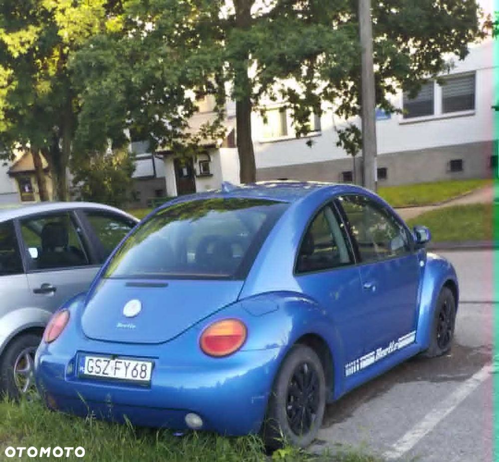Volkswagen New Beetle - 2