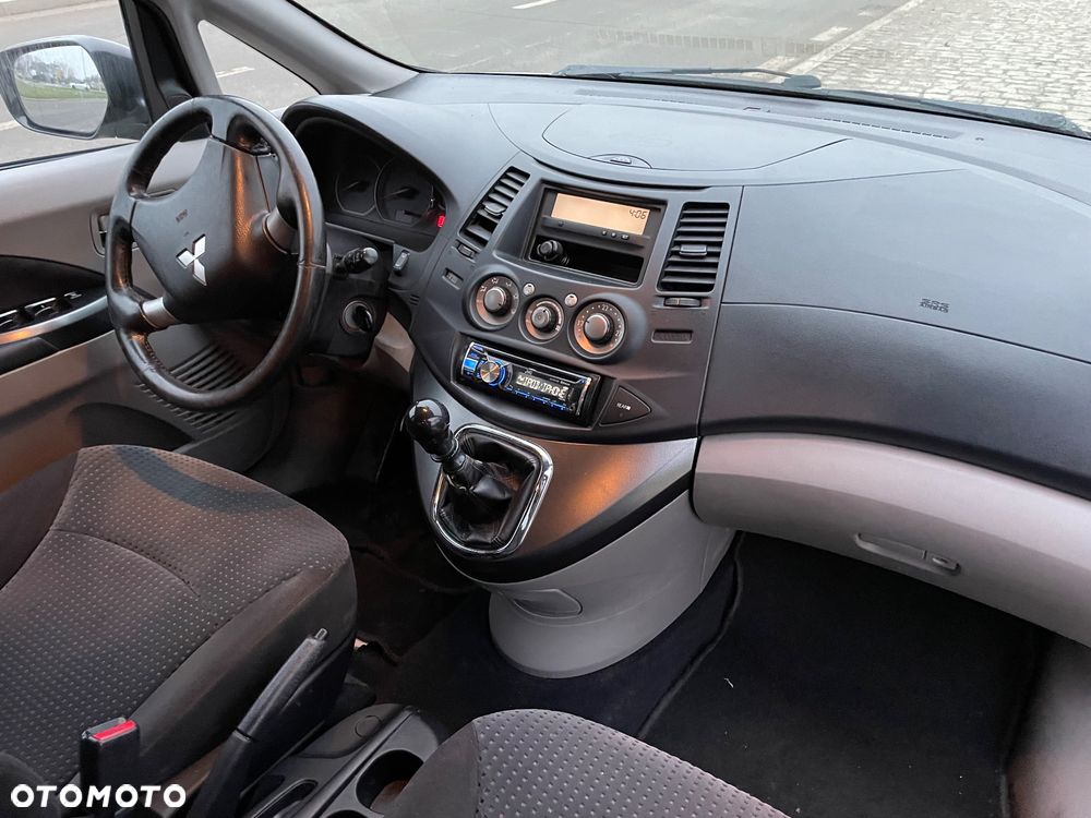 Mitsubishi Grandis 2.0 DID Instyle - 8