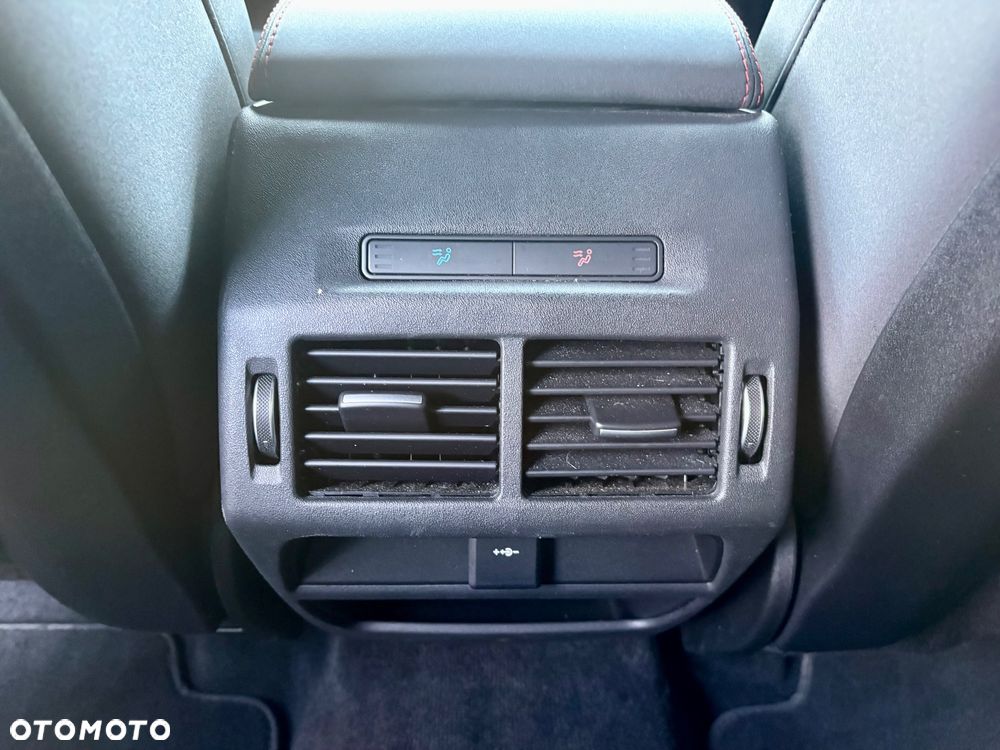 Land Rover Discovery Sport 2.0 D180 R-Dynamic - 33