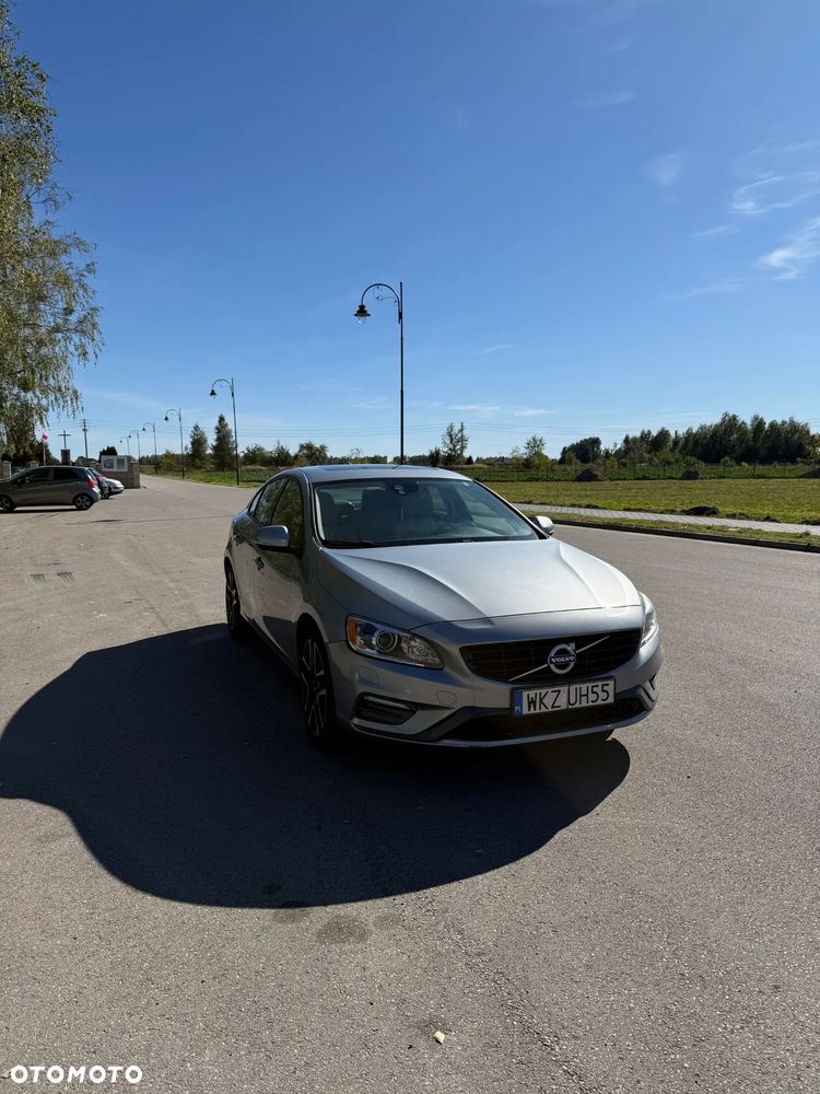 Volvo S60 - 3