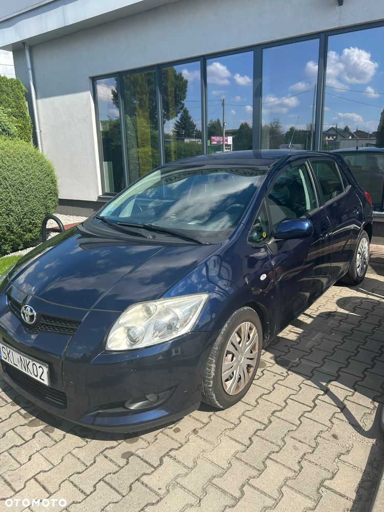 Toyota Auris 1.4 D-4D Luna - 1
