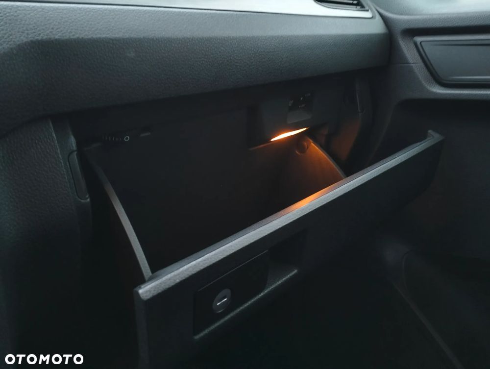 Volkswagen Caddy - 19