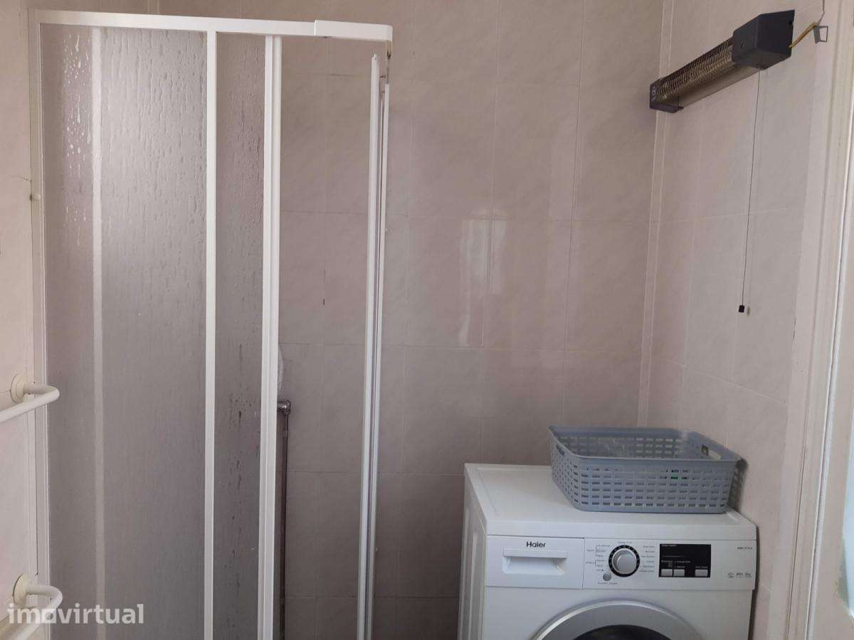 Apartamento com 3 quartos - localizado em Campanhã Porto - Grande imagem: 5/13