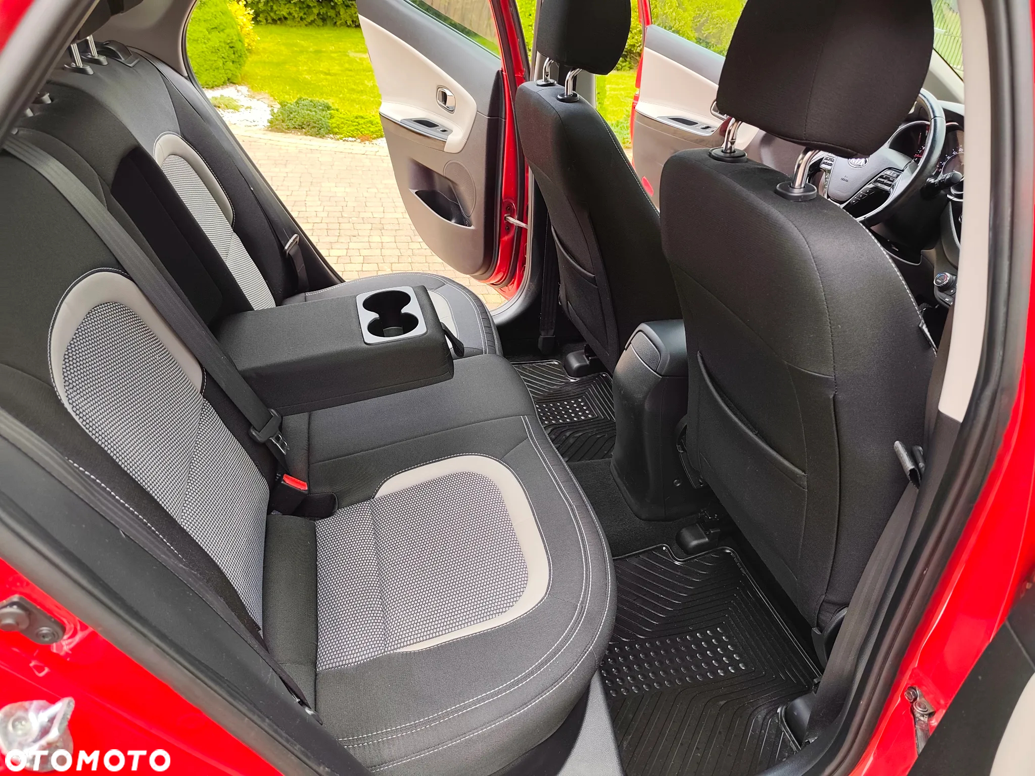 Kia Ceed 1.6 GDI Platinum Edition - 31