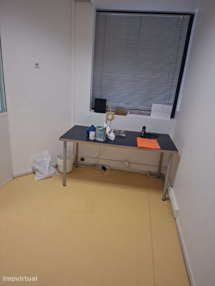 Gabinete Individual em imóvel de escritórios, em Telheira. - Grande imagem: 2/6