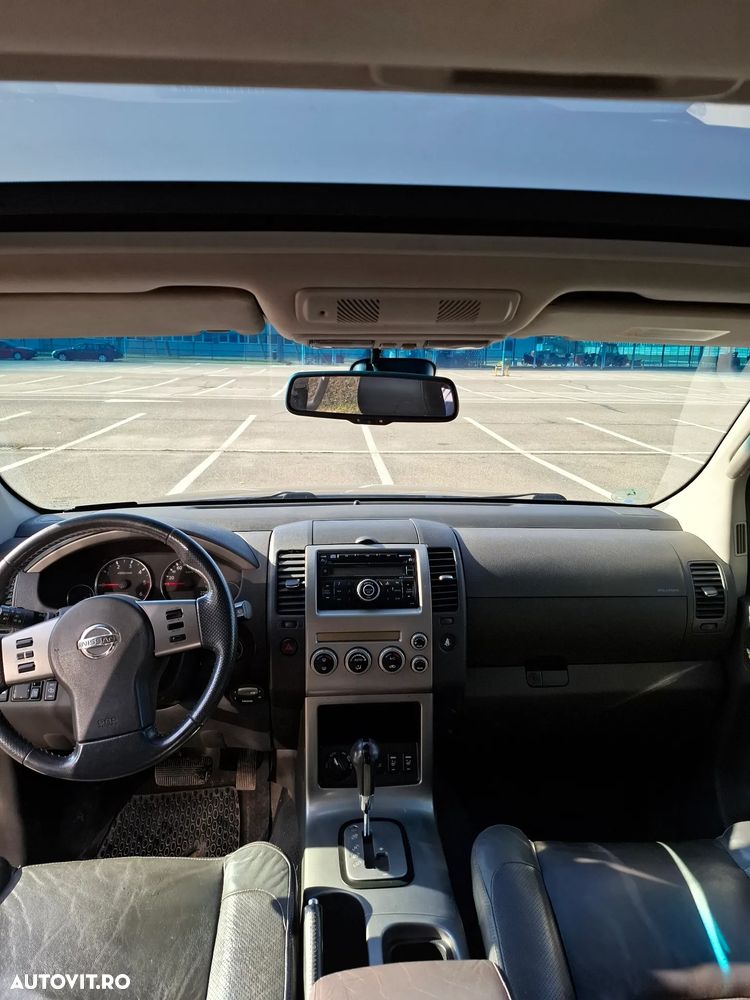 Nissan Pathfinder 2.5 dCi Aut LE Plus - 6