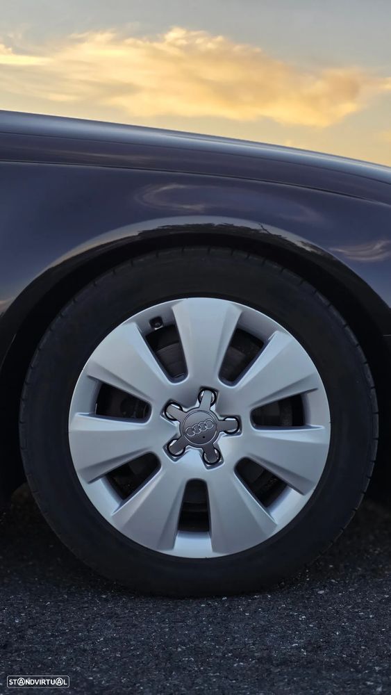 Audi A4 Avant 2.0 TDI multitronic Business Line Advance - 25