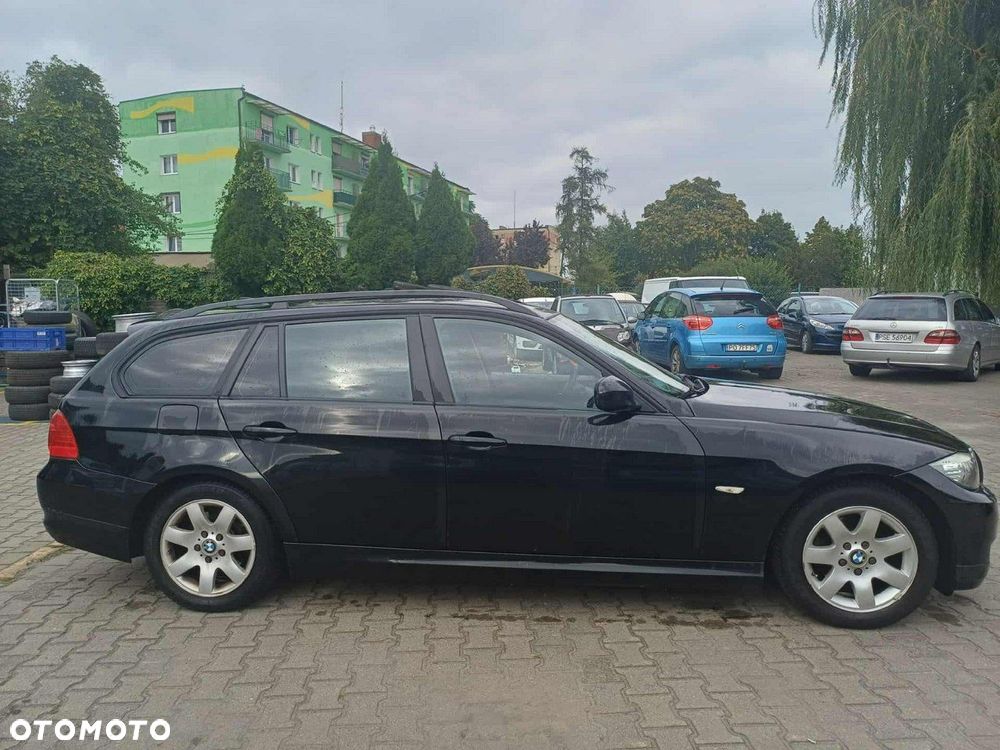 BMW Seria 3 318i Touring Edition Lifestyle - 5