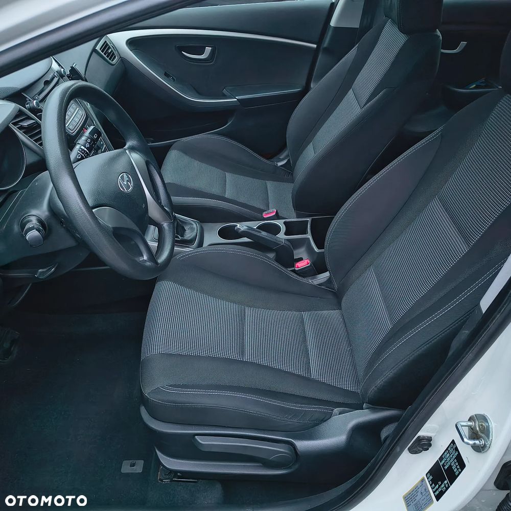 Hyundai i30 1.4 Classic - 12