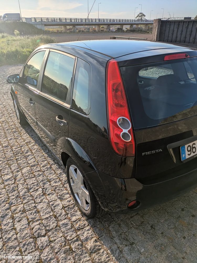 Ford Fiesta 1.25 Zetec - 16