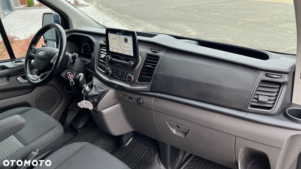 Ford Transit Custom - 11