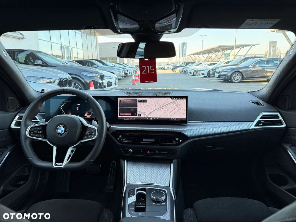 BMW Seria 3 330i xDrive M Sport - 20