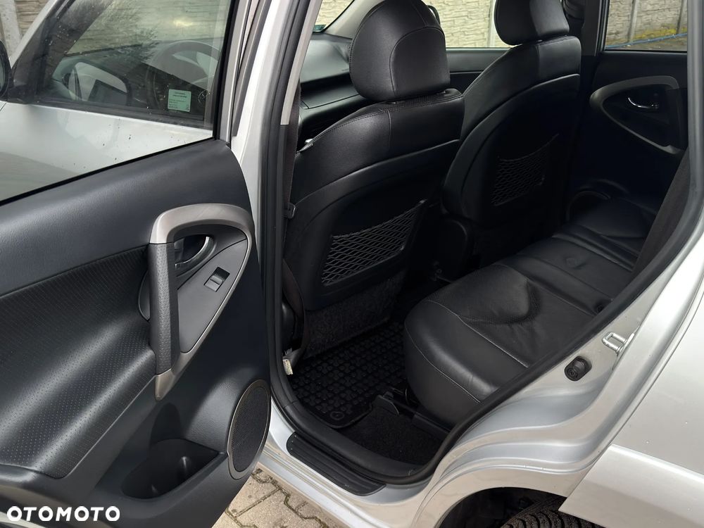 Toyota RAV4 2.2 D-4D Sol 180 - 20