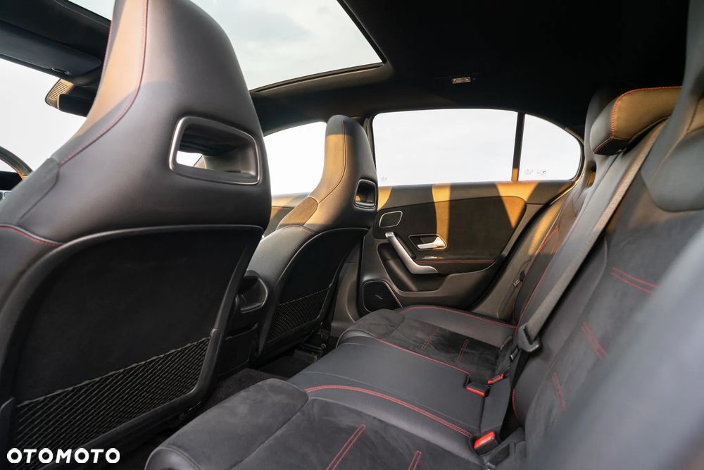 Mercedes-Benz Klasa A 220 d AMG Line 8G-DCT - 33
