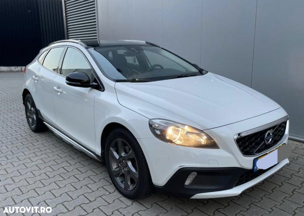 Volvo V40 Cross Country D2 Powershift Summum - 1