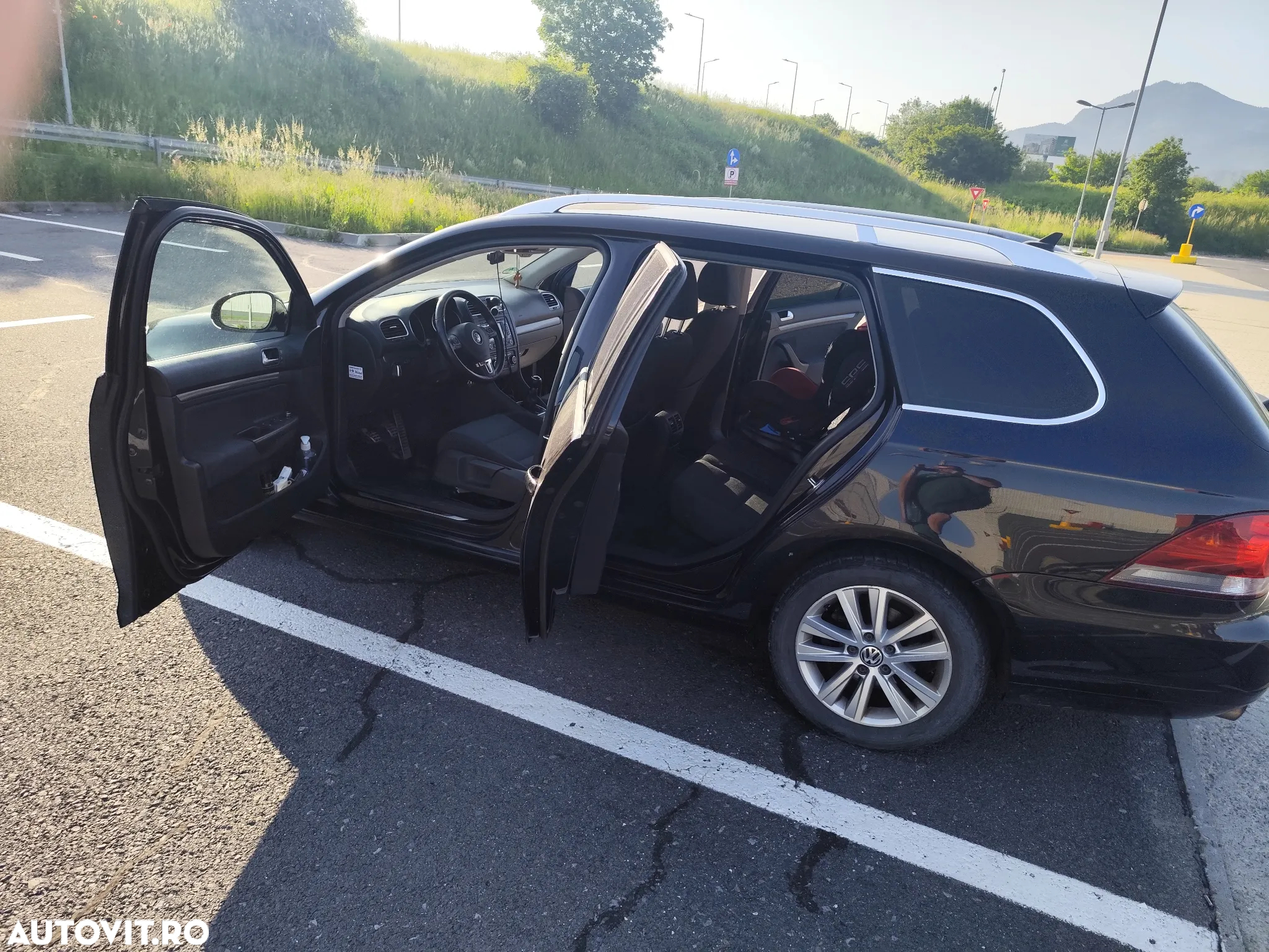 Volkswagen Golf 2.0 TDI DPF Style - 4