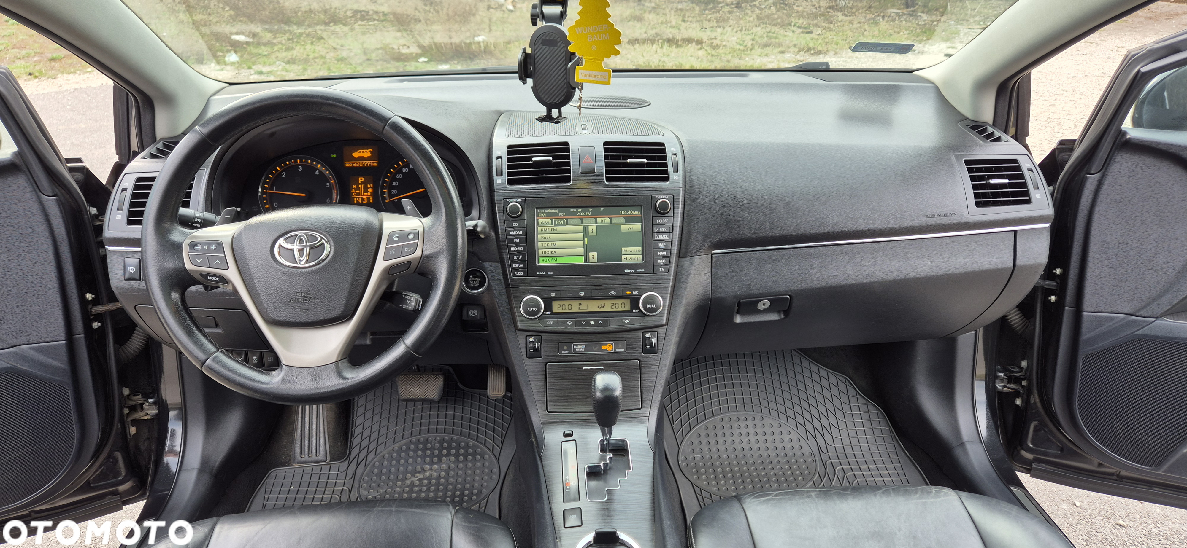 Toyota Avensis - 21