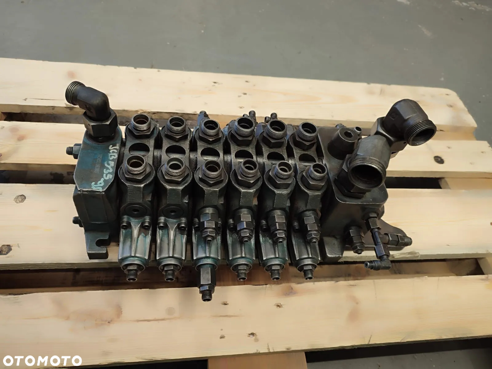Rozdzielacz hydrauliczny 07260157 JCB 535-95 - 6