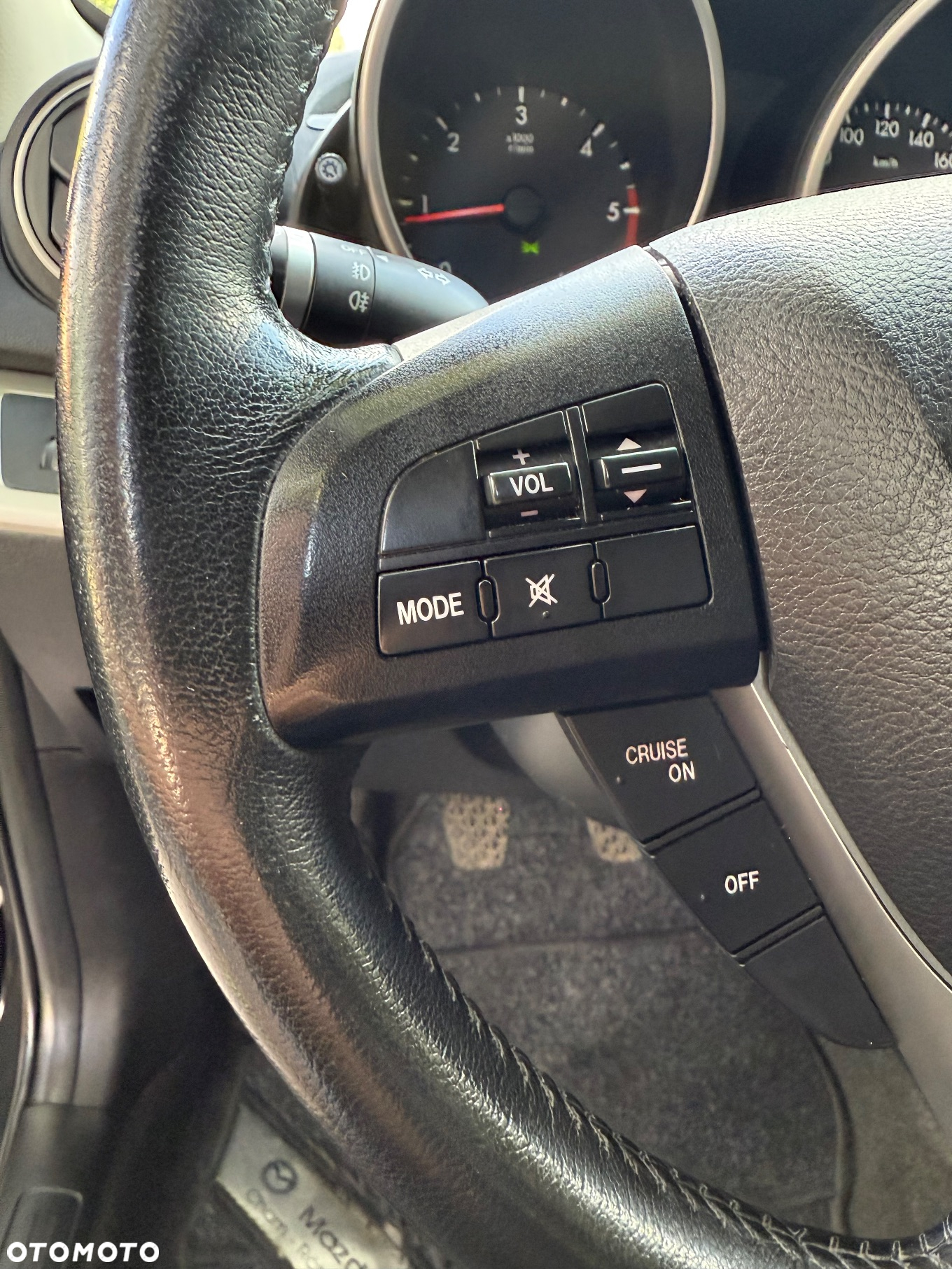 Mazda 3 1.6 CD Exclusive + - 17