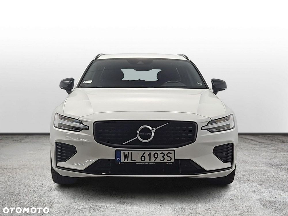 Volvo V60 T8 AWD Plug-In Hybrid R-Design - 8
