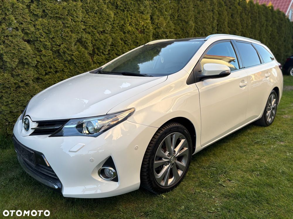 Toyota Auris 1.8 VVT-i Automatik Executive - 2