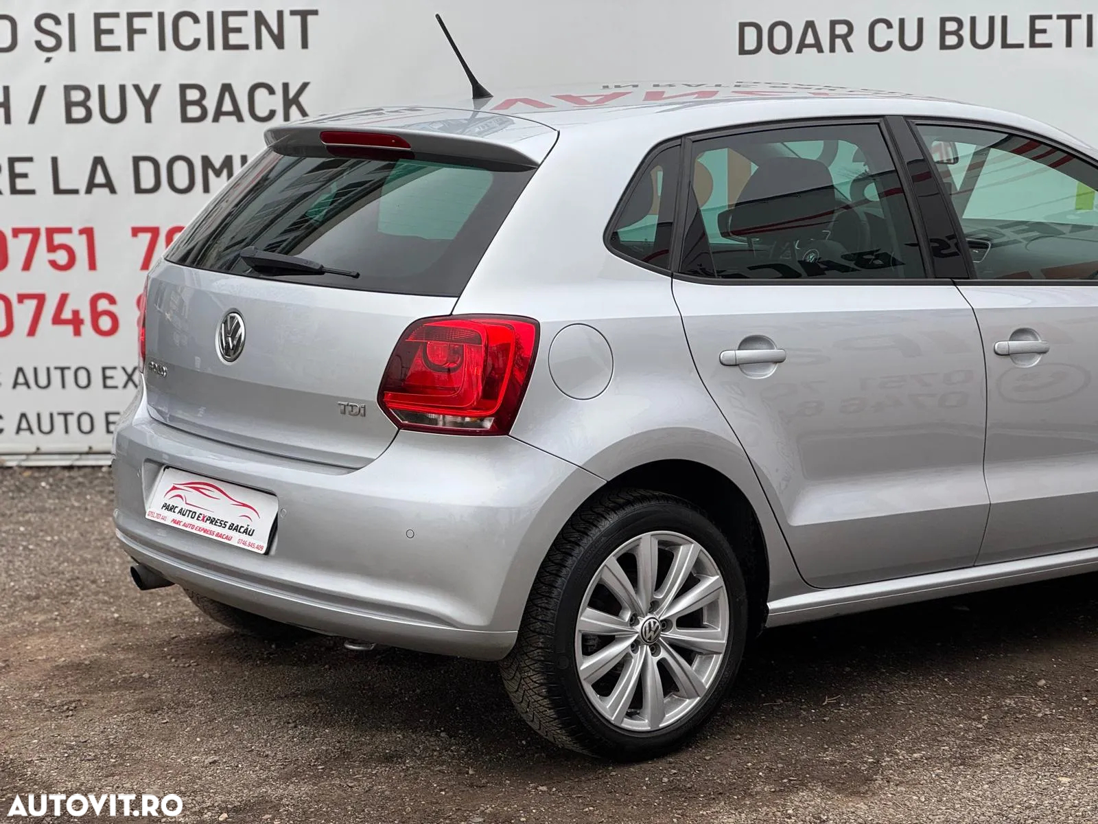 Volkswagen Polo 1.6 TDI DSG Comfortline - 20