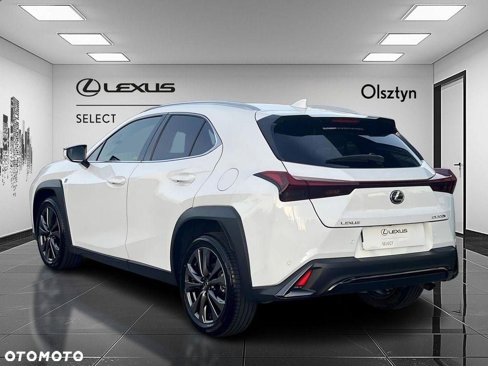 Lexus UX 300h F Sport Design - 5