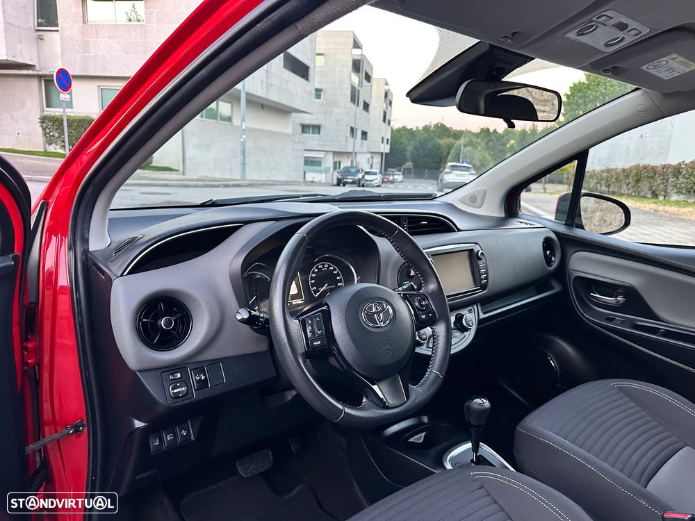 Toyota Yaris 1.5 HSD Active - 27