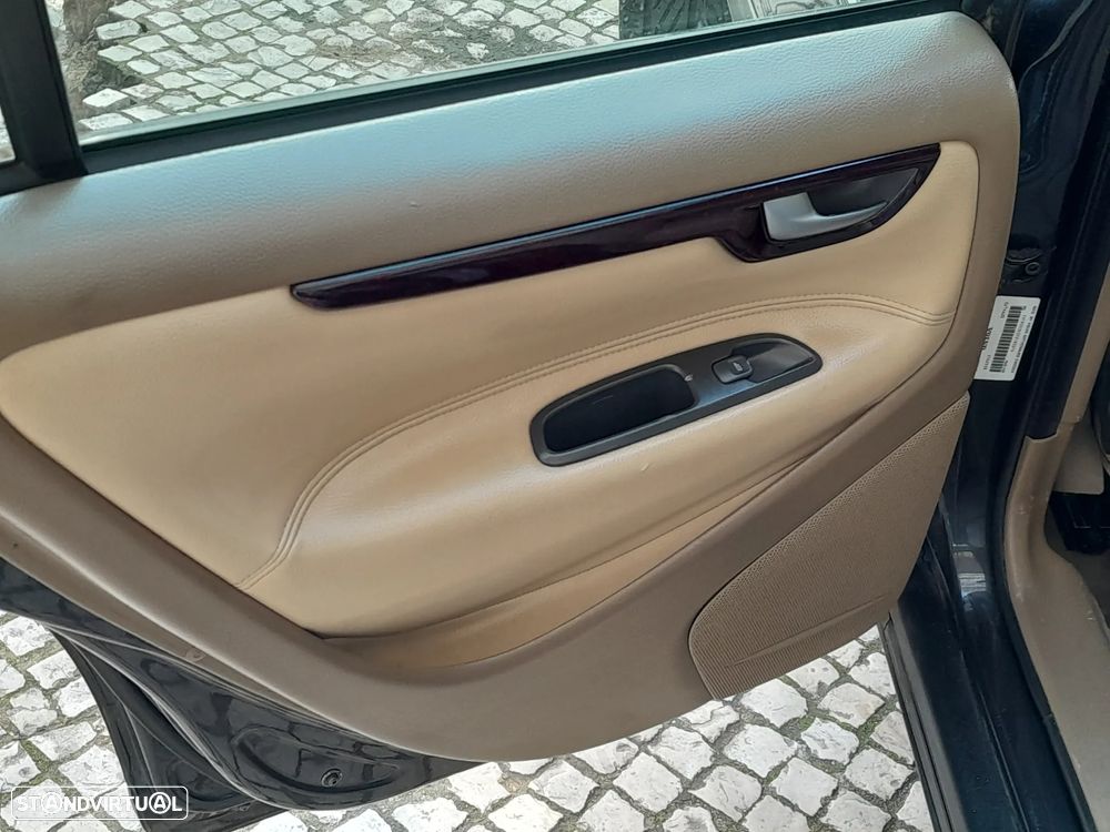 Volvo S60 2.3 T5 - 10