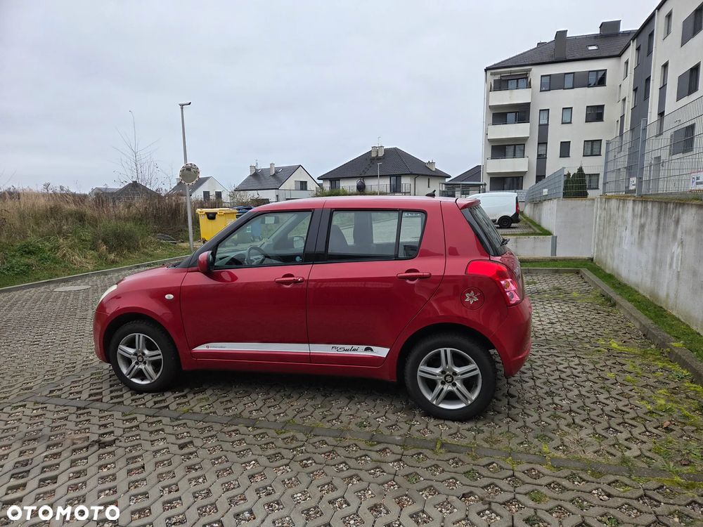 Suzuki Swift 1.3 GS / Premium 4WD - 1