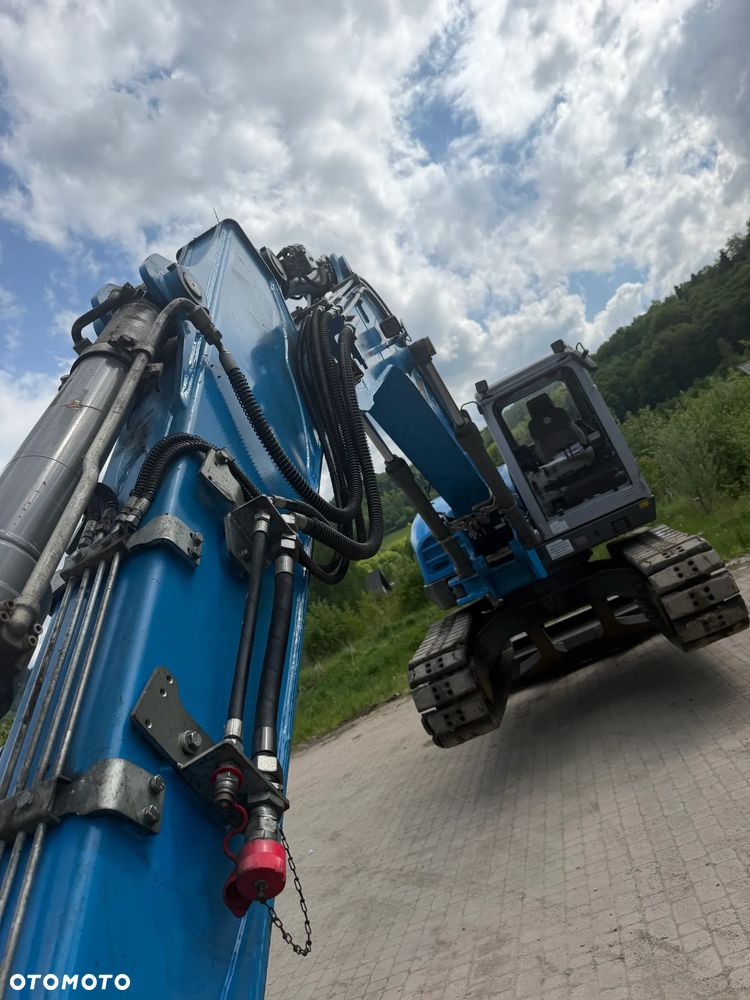 Wacker Neuson ET145 Koparka Gąsienicowa 15 ton. Maszyna jak Nowa 2018 rok. 3400Mtg silnik PERKINS. Maszyna Pełny Oryginał. Aktualna DEKRA BMWT oraz aktualne serwisy Eksploatacyjne! Sprowadzona z Norwegii, KLIMA, KAMERY, własna pompa tankowania, Nagłośnienie, Zero luzów i wycieków! OKAZJA. Szybkozłącze Hydrauliczne. Skrętne ramię. Dodatkowe linie hydrauliczne! 2 łyżki - 26