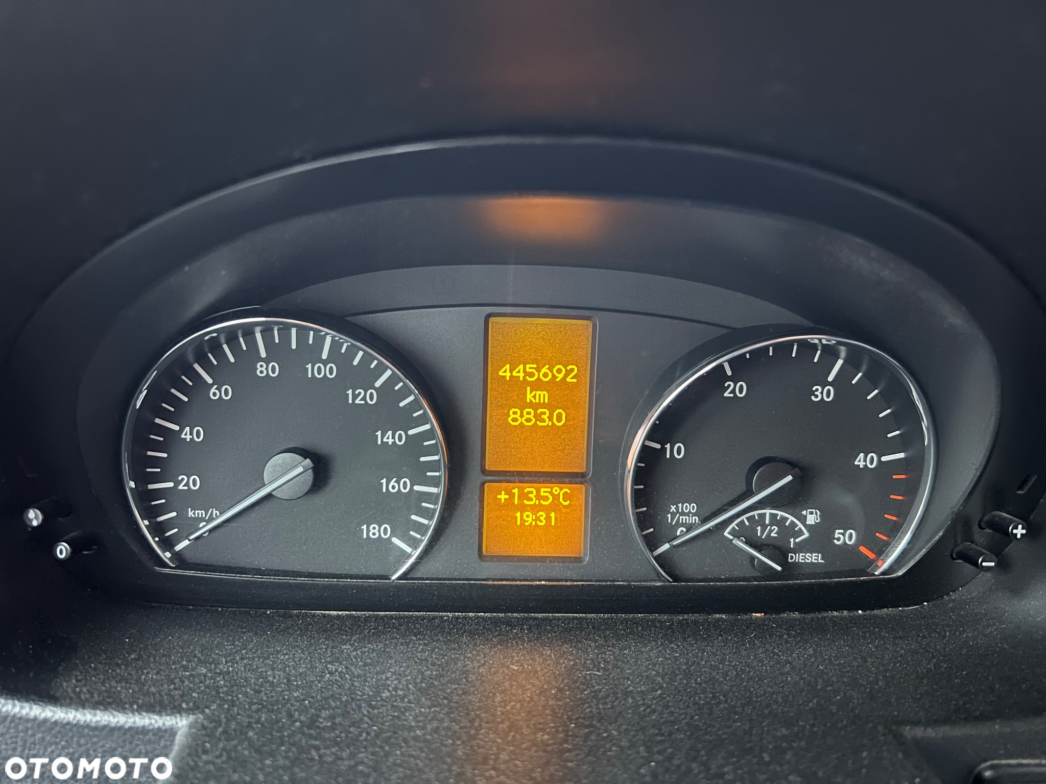 Mercedes-Benz Sprinter - 15