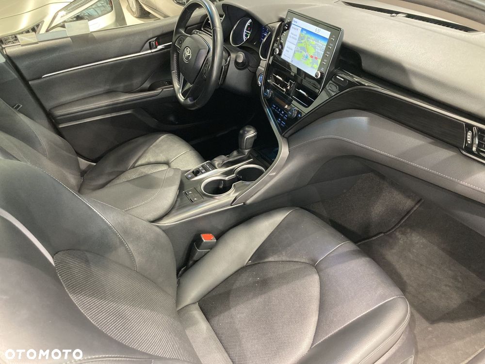 Toyota Camry - 9