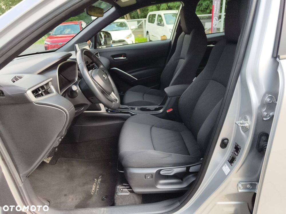 Toyota Corolla Cross - 14