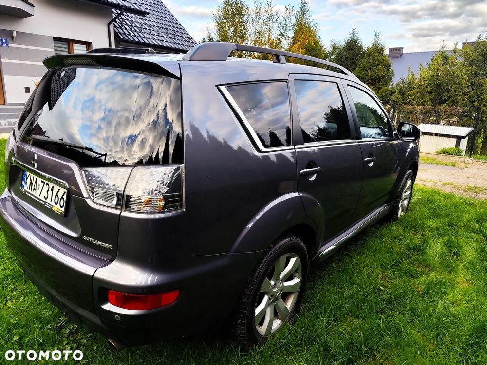 Mitsubishi Outlander 2.0 2WD Invite - 9