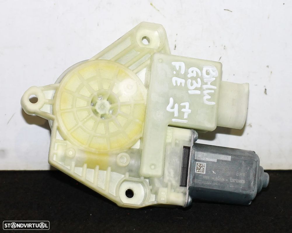 MOTOR ELEVATÓRIO DO VIDRO DIANTEIRO ESQUERDO BMW G31 - 2
