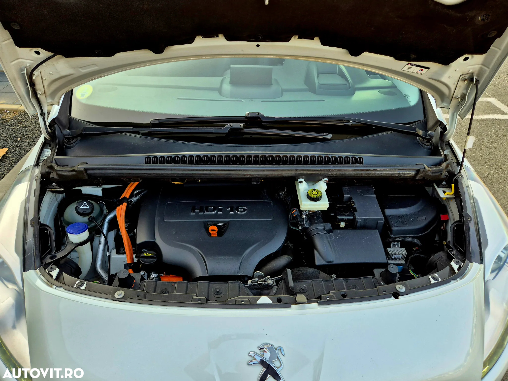 Peugeot 3008 Hybrid4 - 19