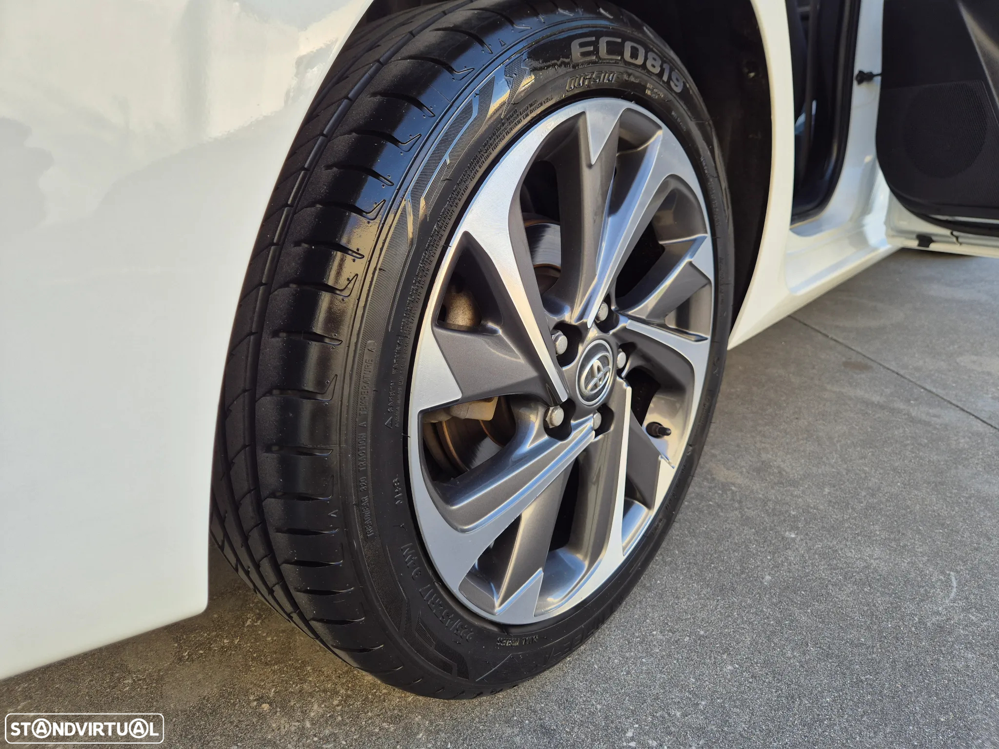 Toyota Auris Touring Sports 1.6 D-4D Comfort P.Techno+P.Sport - 28