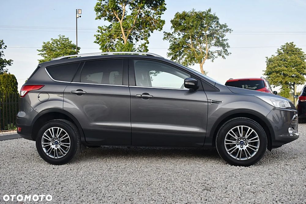 Ford Kuga 2.0 TDCi 2x4 Titanium - 9