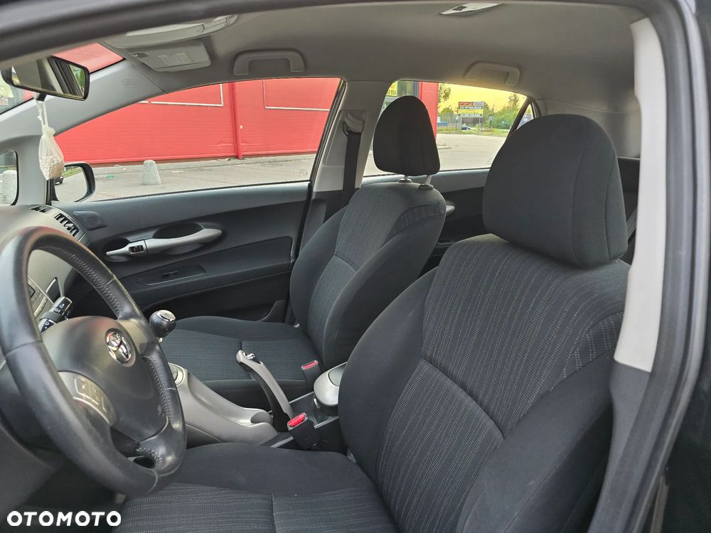 Toyota Auris 1.6 Life - 10