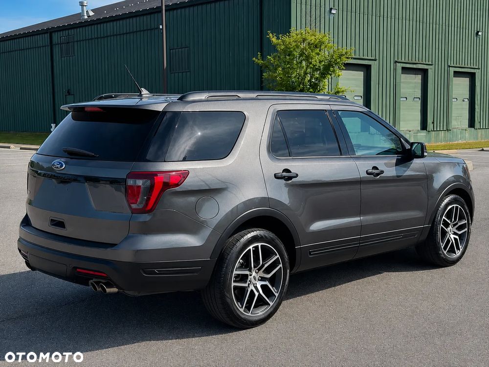 Ford Explorer - 8