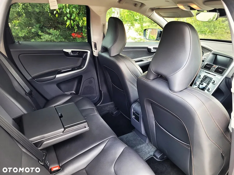 Volvo XC 60 - 21