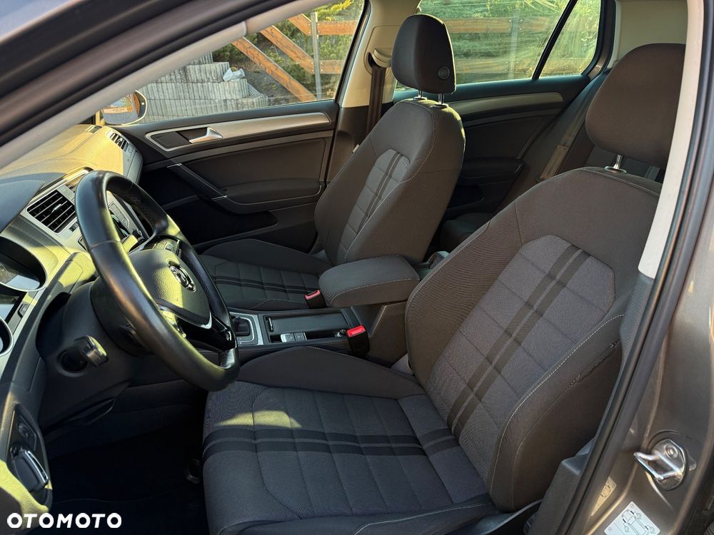 Volkswagen Golf 1.2 TSI DSG Comfortline - 20