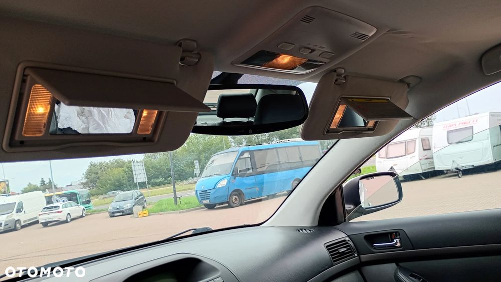 Toyota Avensis 2.0 VVT-i Automatik Executive - 35